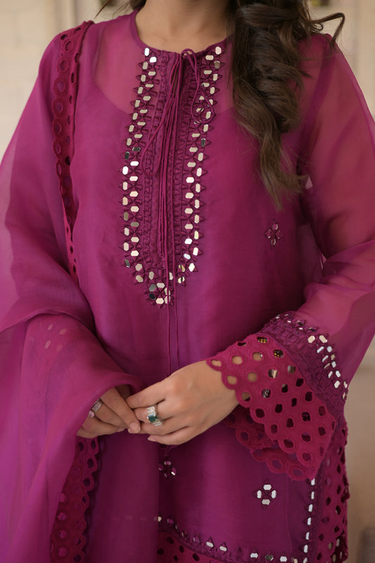 Fuscia